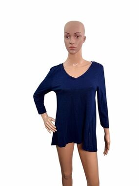 Chicos Women’s Size S (0) 3-4 Sleeve V Neck The Ultimate Tee Solid Blue